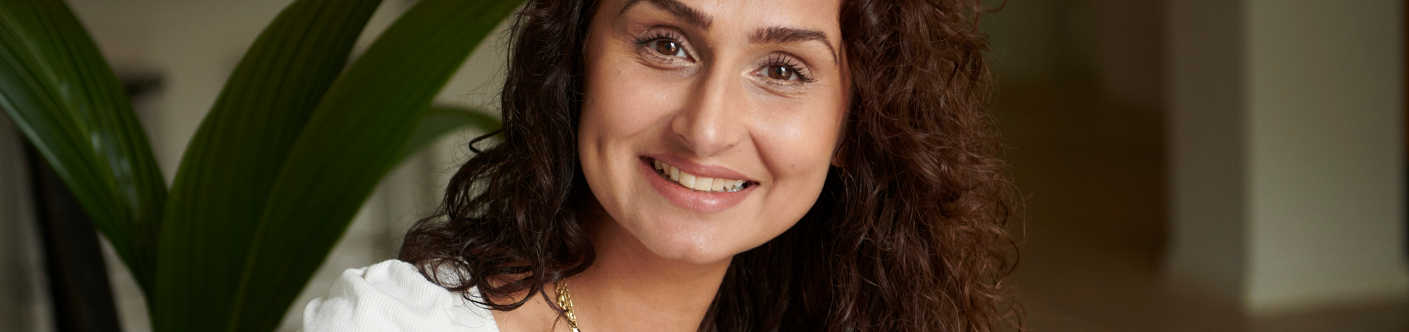 Perimenopause / Menopause and Acne: Causes, Management, and Natural Care